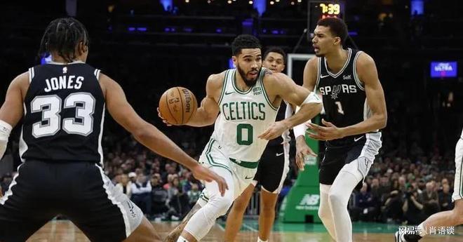 塔图姆PK文班亚马詹姆斯、哈登破纪录凯发国际平台NBA今日最佳及球星评分(图22)