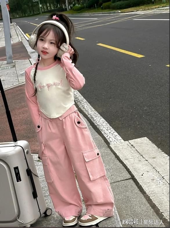限公司为童装店经营提供专业指导凯发K8登录成都卿攸涞服饰有(图2)